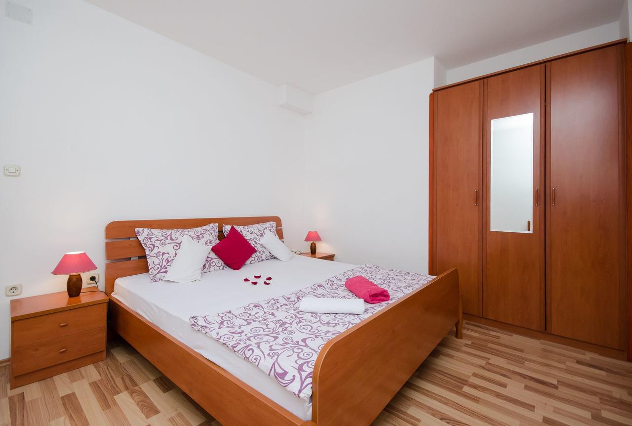 Apartments Krunoslav Punat Exterior foto