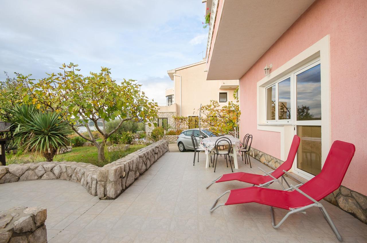 Apartments Krunoslav Punat Exterior foto